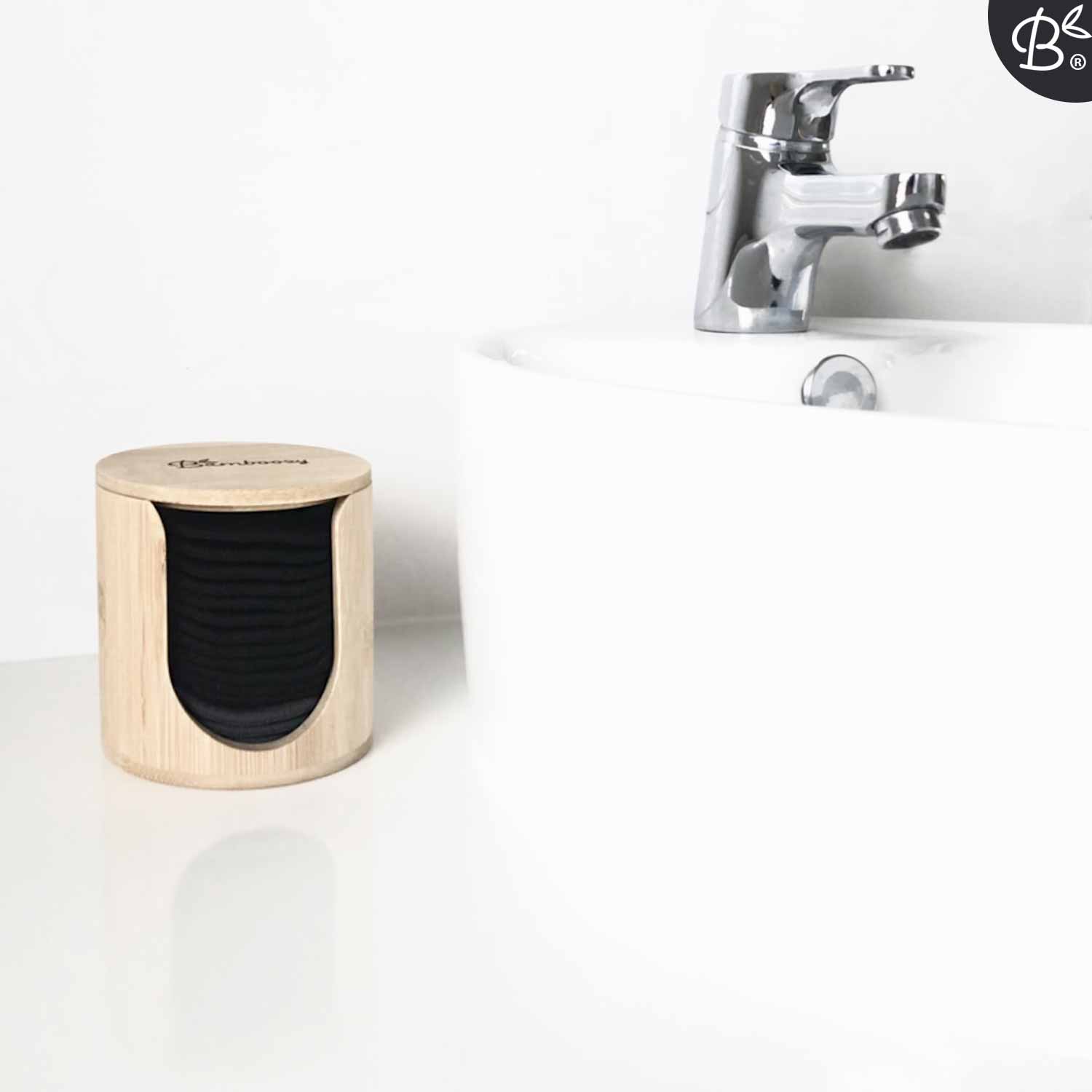 16x Black Reusable Cotton Pads + Bamboo Holder