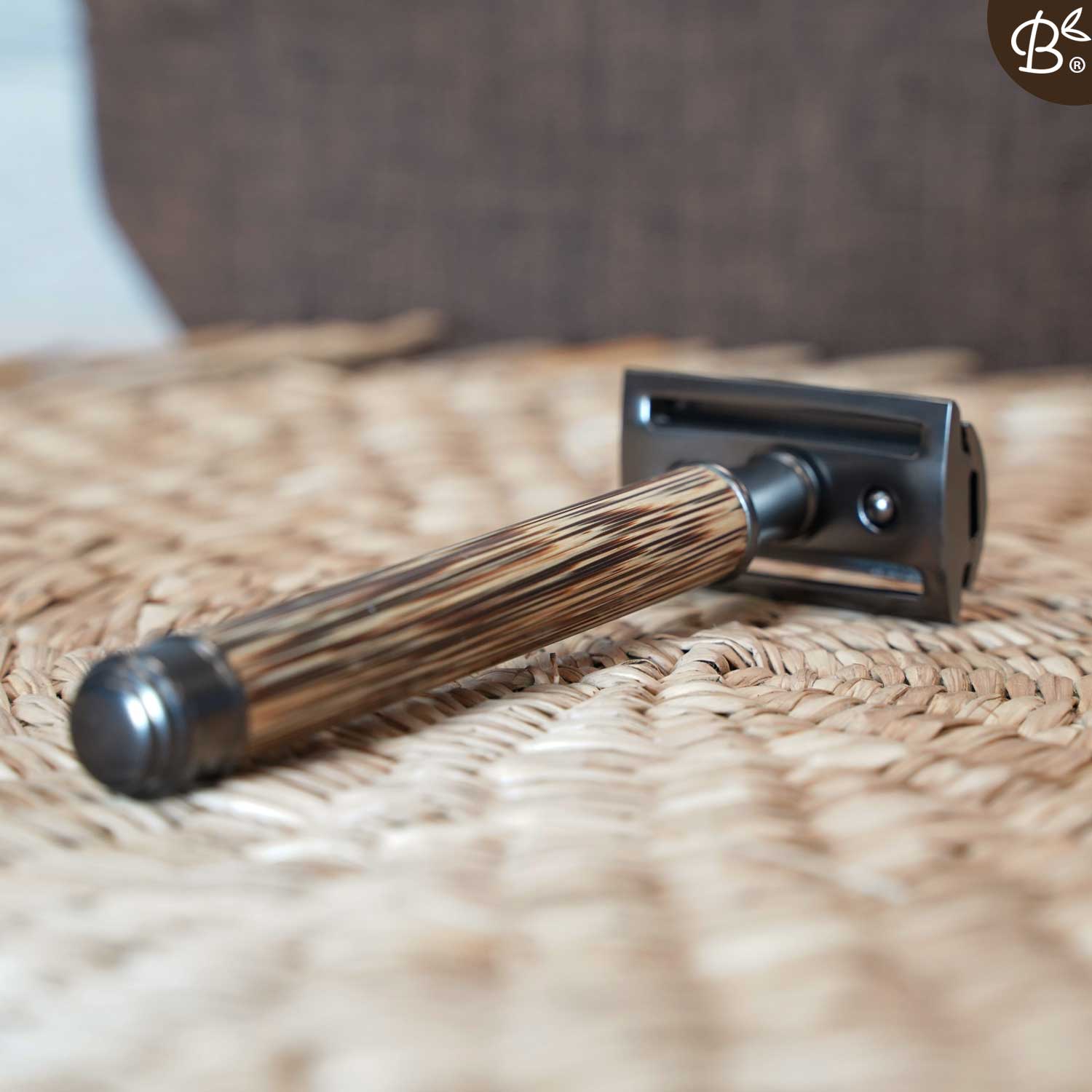 Safety Razor Bamboo Thin Handle Grip test