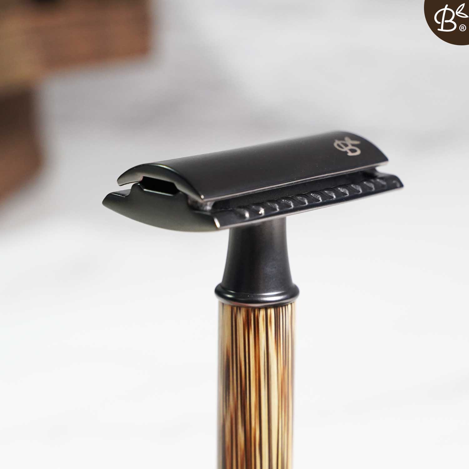Safety Razor Bamboo Thin Handle Grip test